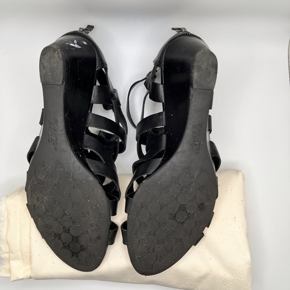 Franco Sarto strappy wedge in dark blue, size 8. - Picture 3 of 4